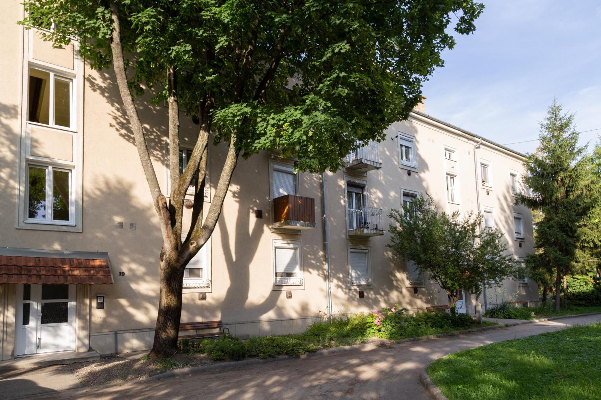 Art Home Eger Buitenkant foto